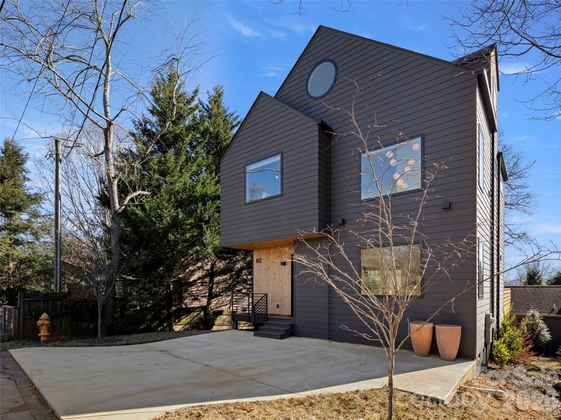 60 Harvard Place, Asheville, NC - 3 beds, 2.5 baths, 2,299 sqft - $899,000