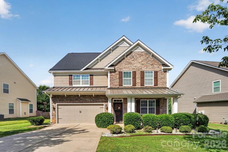 5909 Langwell Lane, Charlotte, NC - 4 beds, 5 baths, 3,731 sqft - $567,500