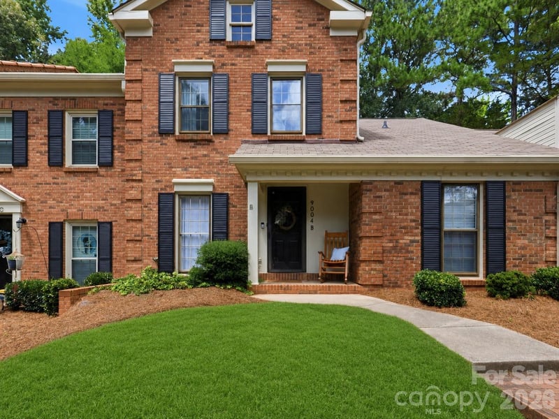 9004 Nolley Court B, Charlotte, NC - 2 beds, 1.5 baths, 1,142 sqft - $295,000