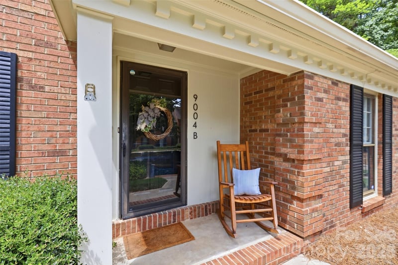 9004 Nolley Court B, Charlotte, NC - 2 beds, 1.5 baths, 1,142 sqft - $295,000