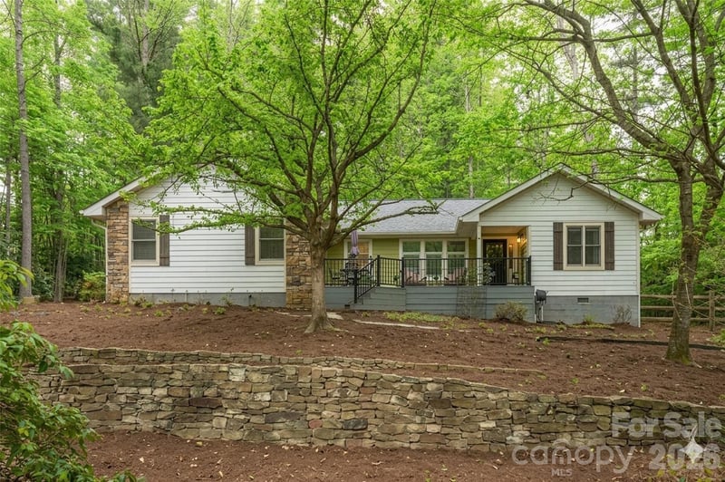 128 Camellia Way, Hendersonville, NC - 3 beds, 2 baths, 2,014 sqft - $610,000
