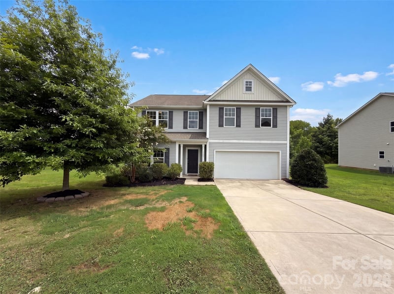 5627 Barclay Court, Fort Mill, SC - 5 beds, 2.5 baths, 2,530 sqft - $489,000