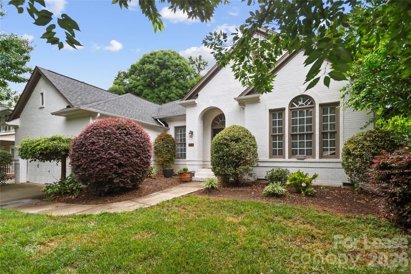 8804 Brentfield Road, Huntersville, NC - 4 beds, 2.5 baths, 2,678 sqft - $3,400