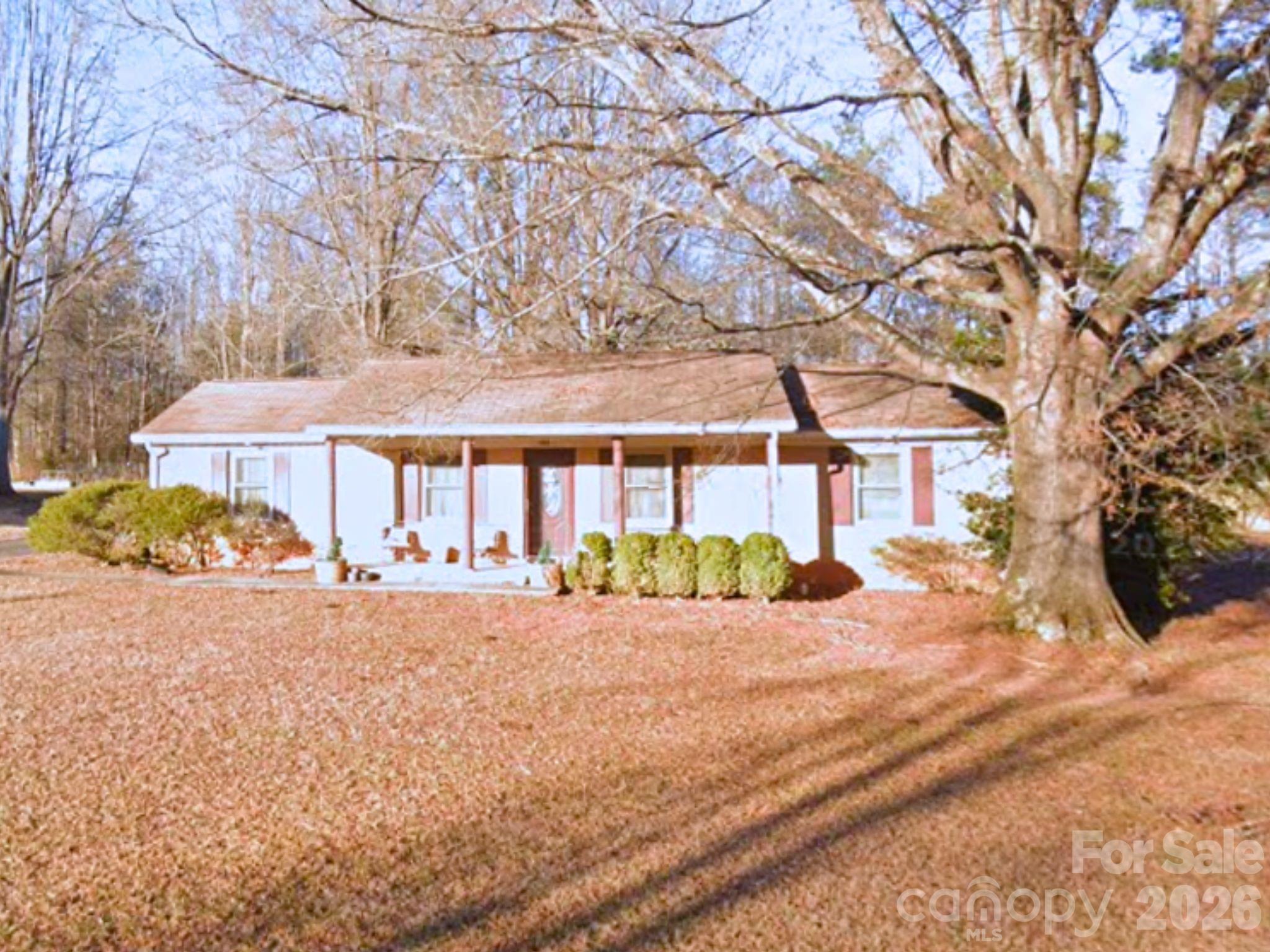 205 Robin Lane, York, SC. property listing photo