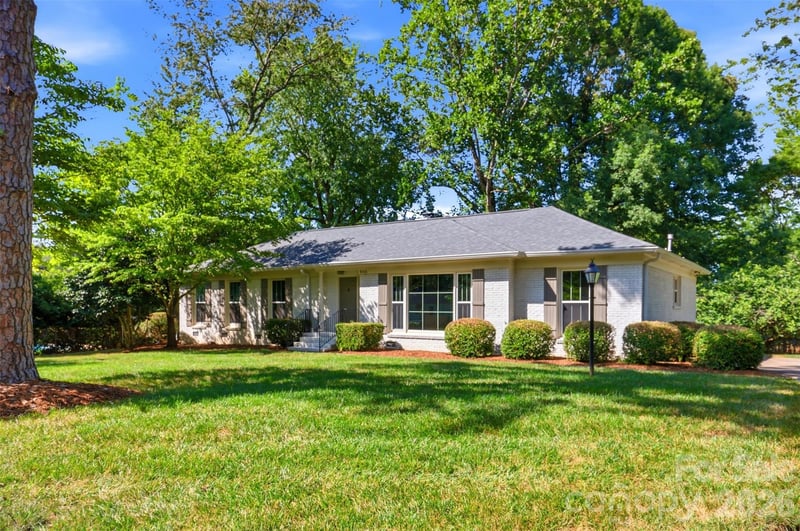 8115 Knollbrook Drive, Charlotte, NC - 3 beds, 2 baths, 1,821 sqft - $599,900