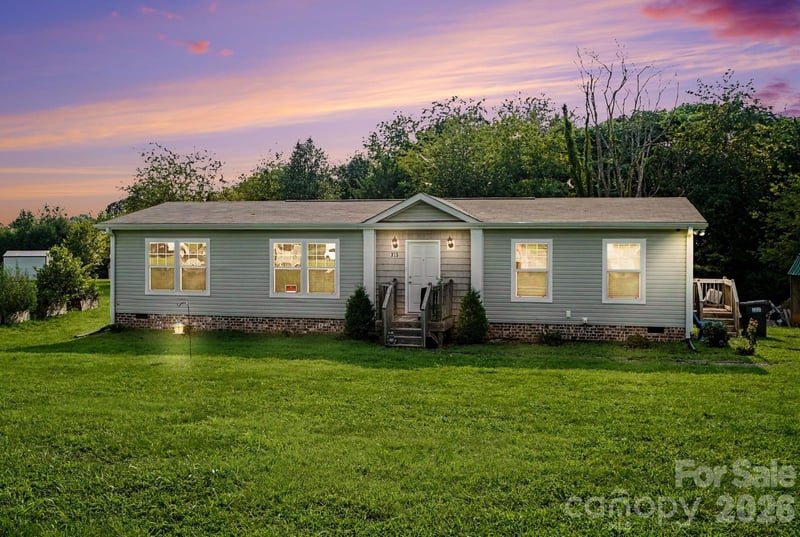 115 Greenmont Drive, Stony Point, NC - 3 beds, 2 baths, 1,568 sqft - $255,000