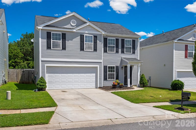 1772 Eastway Drive, Dallas, NC - 3 beds, 2.5 baths, 1,931 sqft - $315,000