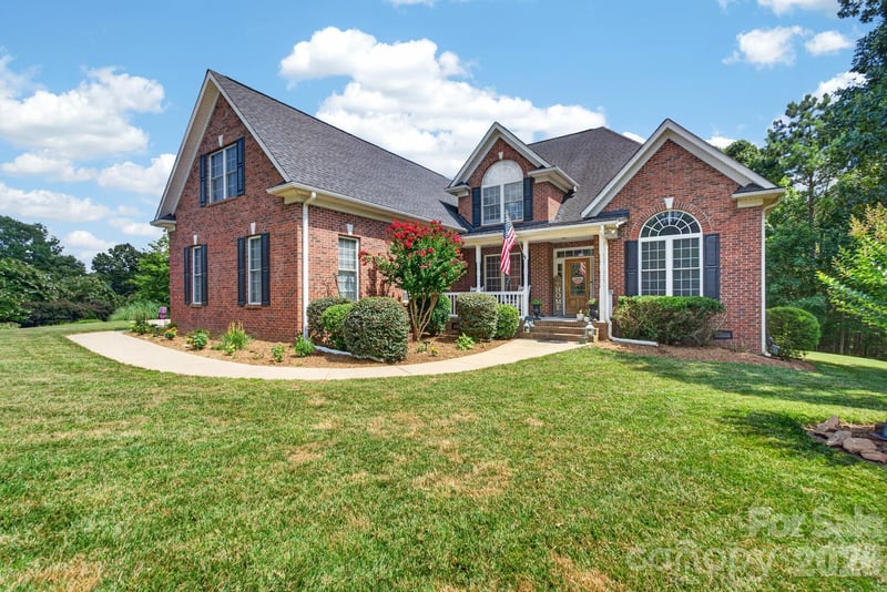 106 Spinnaker Bay Lane Apt 59, Lake Wylie, SC - 3 beds, 2.5 baths, 2,983 sqft - $699,899