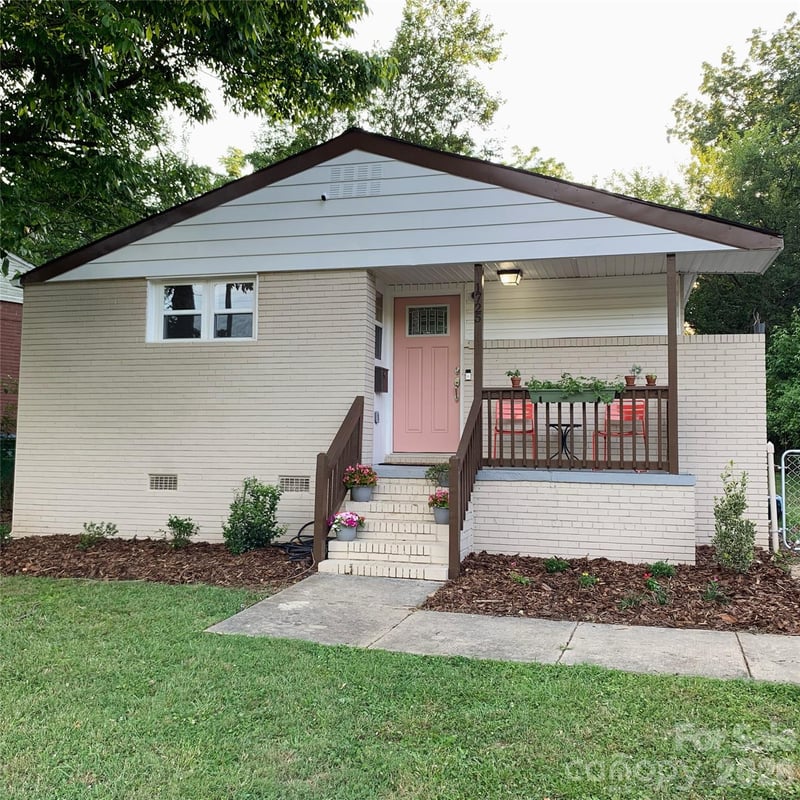 1725 Jennings Street, Charlotte, NC - 3 beds, 1 bath, 928 sqft - $263,000