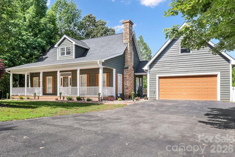 46 Indian Summer Lane, Mill Spring, NC - 4 beds, 2.5 baths, 1,912 sqft - $595,000