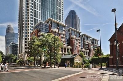 435 S Tryon Street Apt 708, Charlotte, NC - 1 bed, 1 bath, 864 sqft - $394,900
