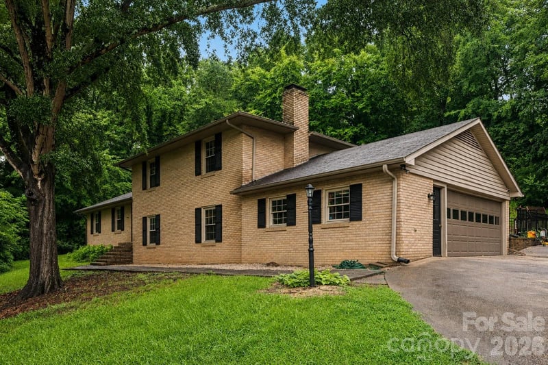 173 Hillcrest Avenue SE, Concord, NC - 4 beds, 3 baths, 2,488 sqft - $565,000