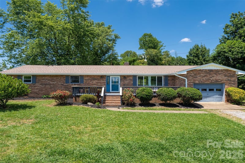 187 Sheehan Road, Fletcher, NC - 3 beds, 2 baths, 1,720 sqft - $425,000
