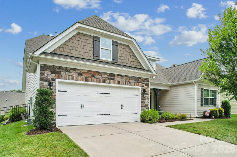 3302 Lock Erne Avenue, Kannapolis, NC - 4 beds, 3 baths, 2,885 sqft - $529,900