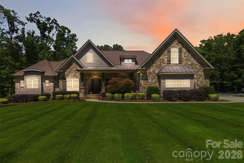 1017 Biggers Farm Court, Indian Trail, NC - 3 beds, 4.5 baths, 3,849 sqft - $1,400,000