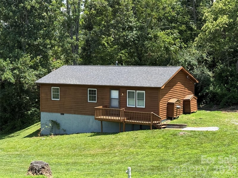 45 Ollie Weaver Road, Weaverville, NC - 4 beds, 2 baths, 1,305 sqft - $329,900