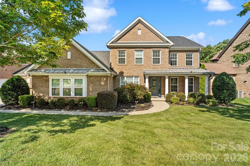 914 Oleander Lane, Waxhaw, NC - 5 beds, 3.5 baths, 3,901 sqft - $995,000