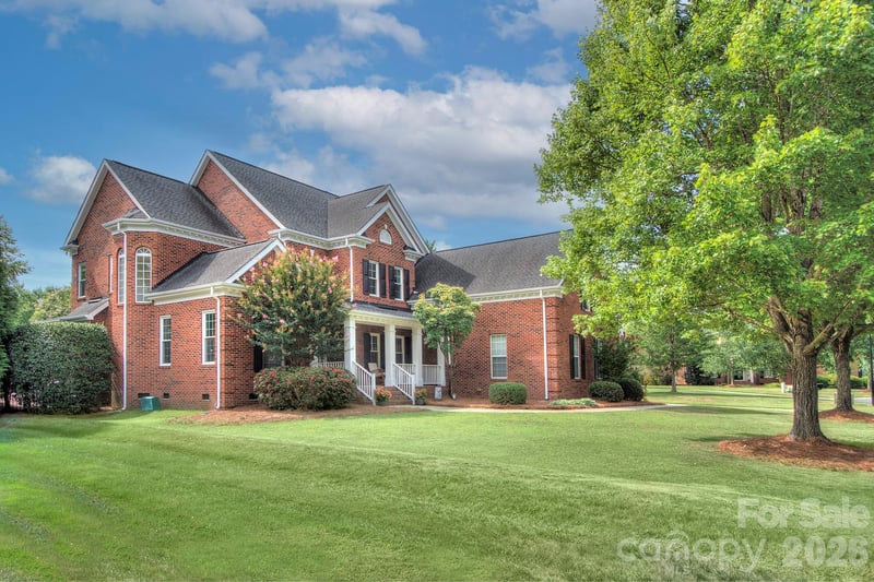 7005 Shadow Rock Court, Matthews, NC - 5 beds, 4 baths, 3,930 sqft - $1,050,000