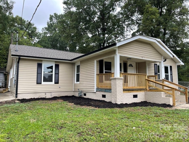 1617 W 4th Avenue, Gastonia, NC - 3 beds, 2 baths, 1,389 sqft - $229,900
