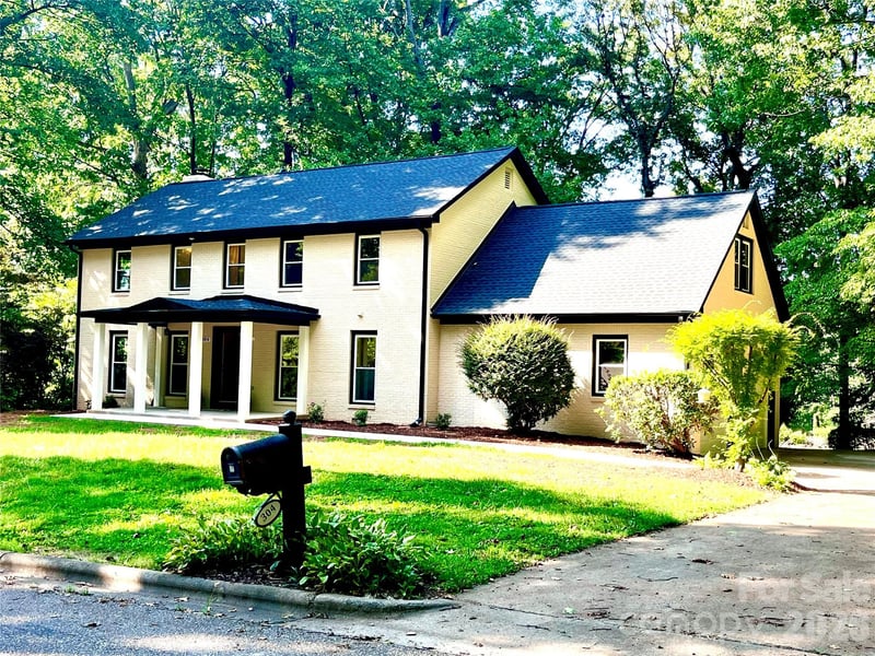 304 Travis Lane, Salisbury, NC - 5 beds, 3 baths, 2,694 sqft - $535,900