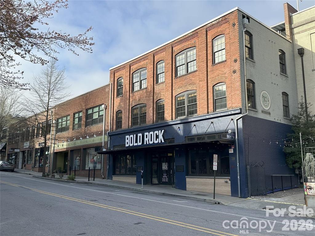 39 Lexington Avenue N, Asheville, NC. property listing photo