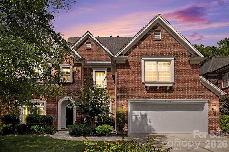 2400 River Oaks Drive, Waxhaw, NC - 5 beds, 3.5 baths, 4,010 sqft - $886,000