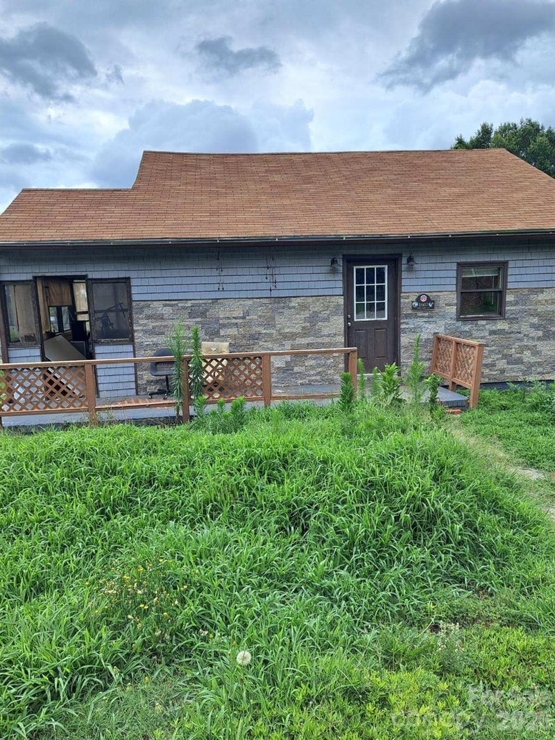 1607 W Main Street, Albemarle, NC - 2 beds, 1 bath, 951 sqft - $131,000