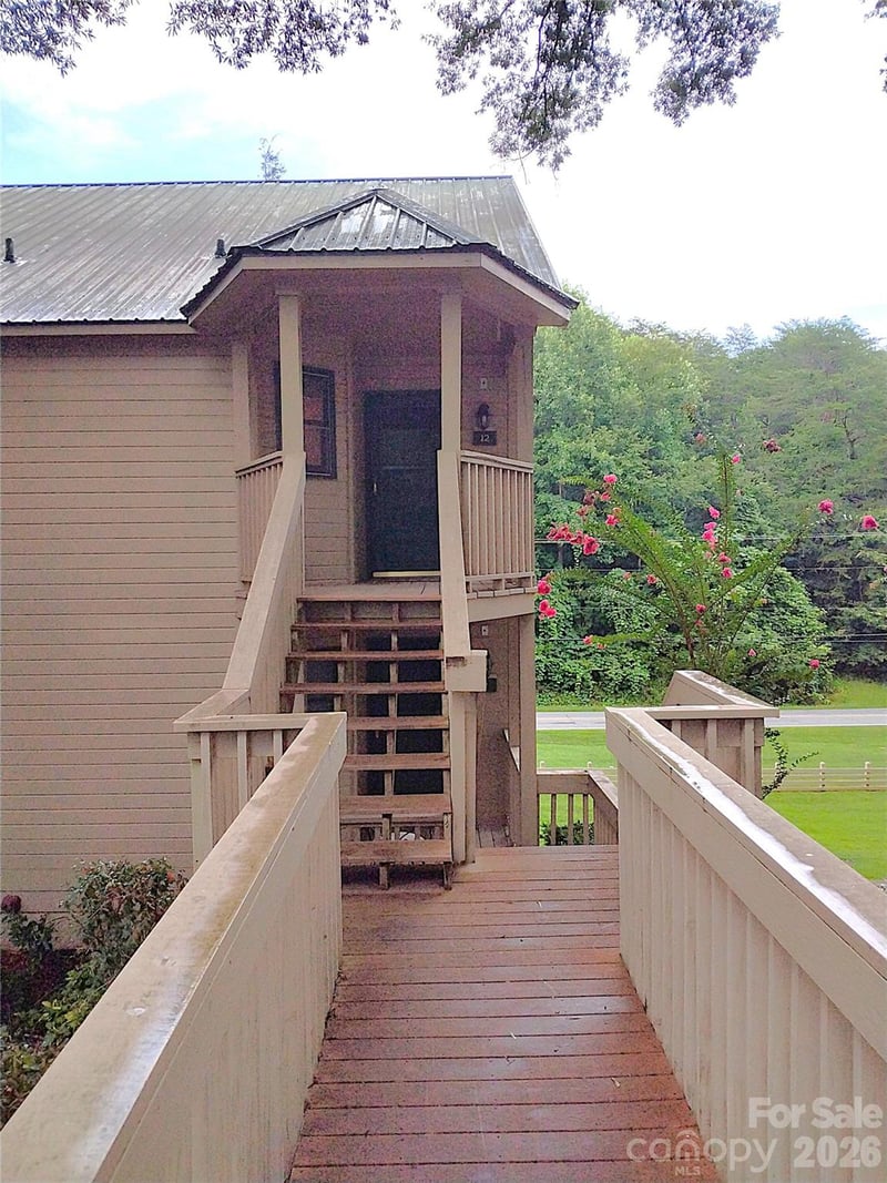 160 Whitney Boulevard Building B/ # 12, Lake Lure, NC - 1 bed, 1 bath, 474 sqft - $119,900
