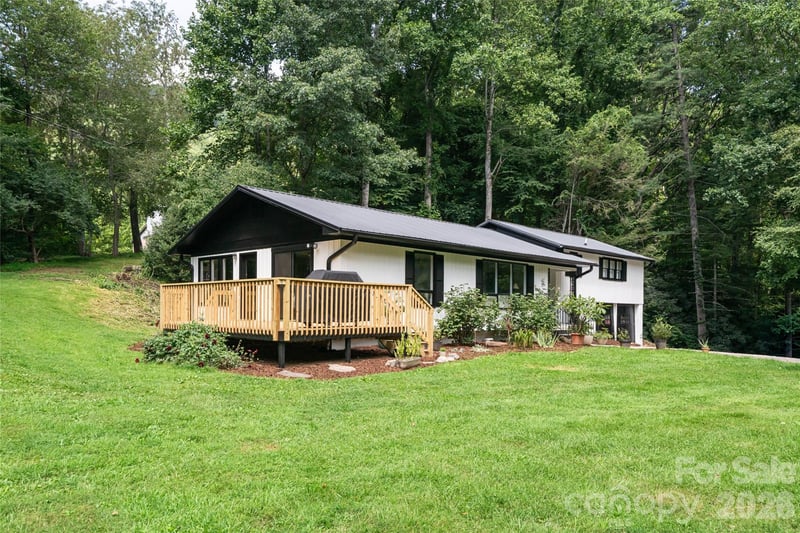 360 Pinners Cove Road, Asheville, NC - 3 beds, 2 baths, 1,803 sqft - $795,000