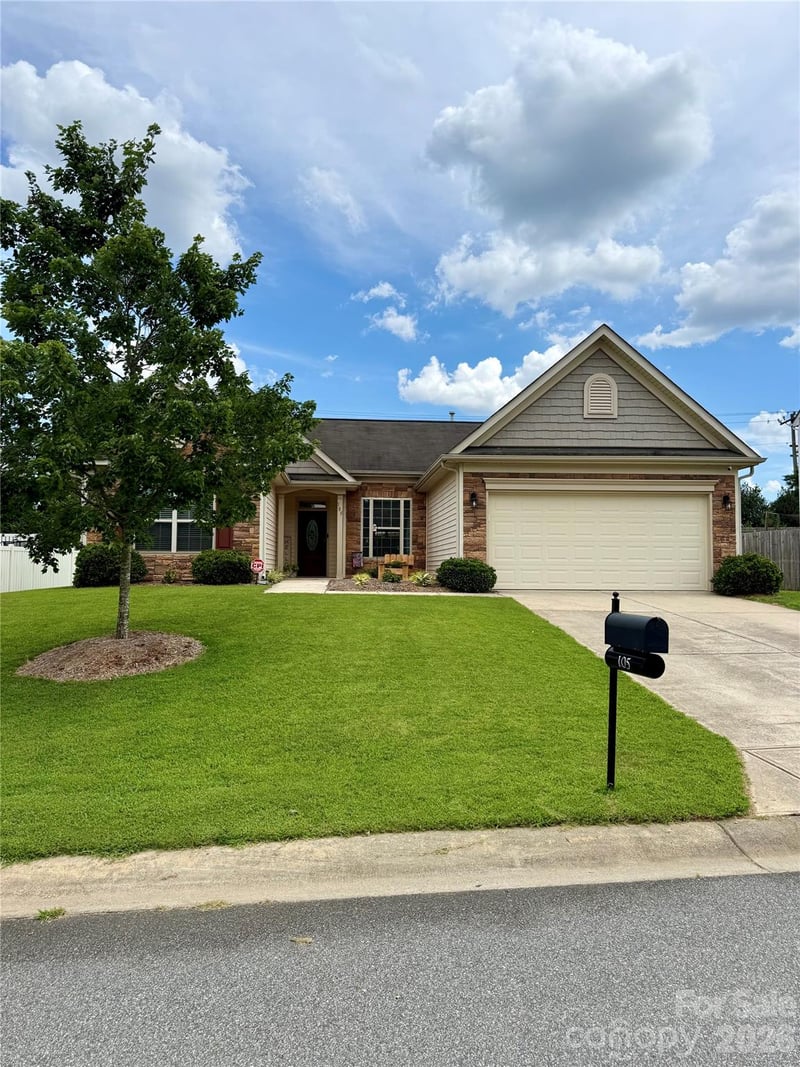 105 Kingston Drive, Mount Holly, NC - 3 beds, 2 baths, 1,804 sqft - $409,900