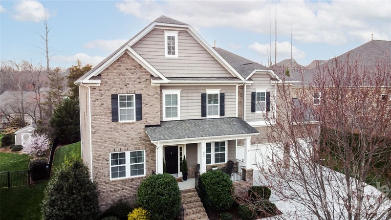 404 E Waterlynn Road, Mooresville, NC - 5 beds, 4 baths, 3,720 sqft - $710,000