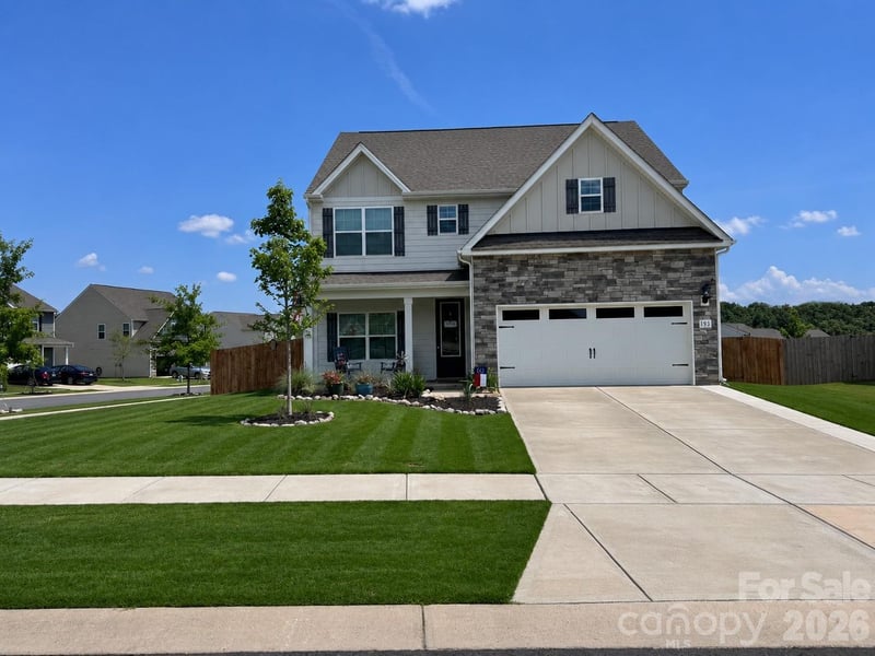 193 Adams Tree Way, Troutman, NC - 4 beds, 2.5 baths, 2,409 sqft - $417,000