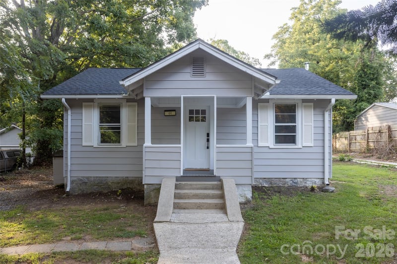 44 LR Smith Avenue, Hendersonville, NC - 3 beds, 2 baths, 1,391 sqft - $389,900