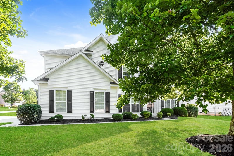 200 Golden Valley Drive, Mooresville, NC - 4 beds, 3 baths, 3,181 sqft - $479,900