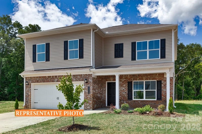 366 Reinhart Drive, Monroe, NC - 4 beds, 2.5 baths, 2,372 sqft - $413,035
