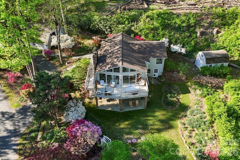 336 Sky Lake Drive, Hendersonville, NC - 3 beds, 2.5 baths, 2,504 sqft - $765,000