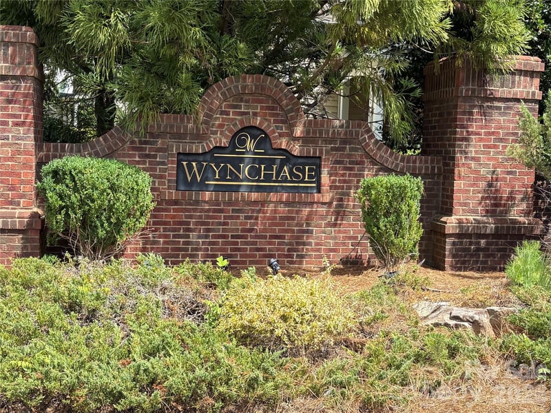 2505 Mullis Lane, Matthews, NC - 4 beds, 2.5 baths, 2,177 sqft - $445,000