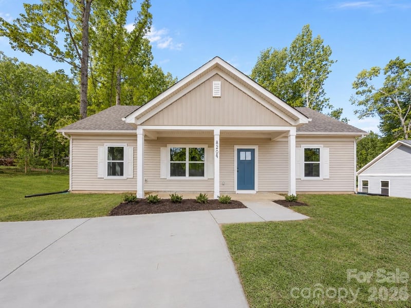 818 Bethlehem Road, Kings Mountain, NC - 3 beds, 2 baths, 1,311 sqft - $279,900