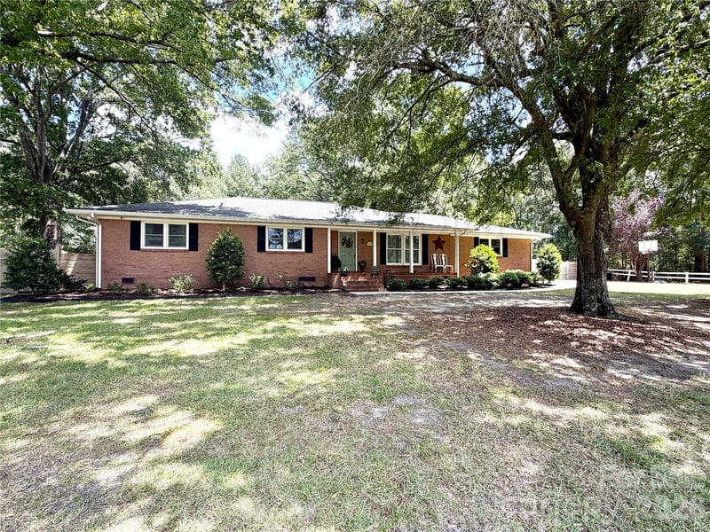 106 Outen Street, Pageland, SC - 3 beds, 2 baths, 1,948 sqft - $424,900