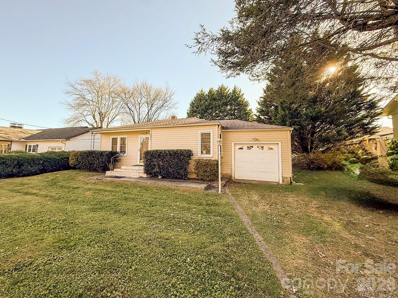 331 Probart Street, Brevard, NC - 2 beds, 1 bath, 976 sqft - $425,000