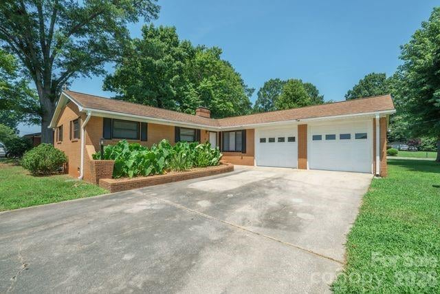 100 Piedmont Drive, Kannapolis, NC - 3 beds, 2 baths, 1,810 sqft - $375,000