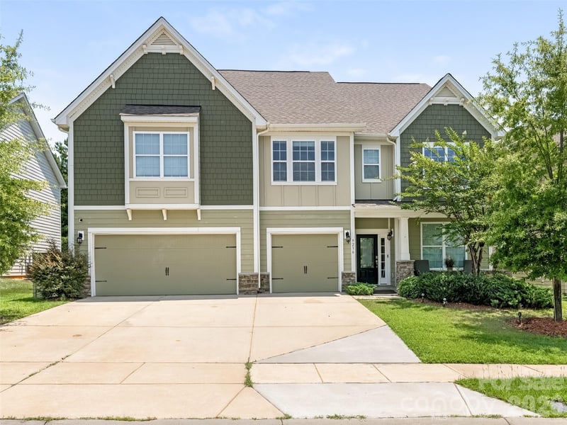 9236 Vecchio Drive, Indian Land, SC - 5 beds, 4.5 baths, 4,382 sqft - $700,000