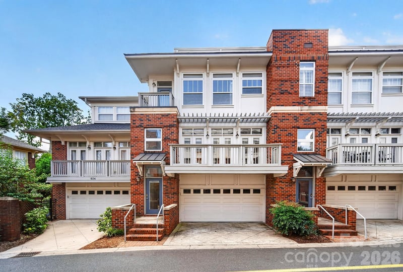 930 Gracie Way, Charlotte, NC - 3 beds, 2.5 baths, 1,418 sqft - $499,900