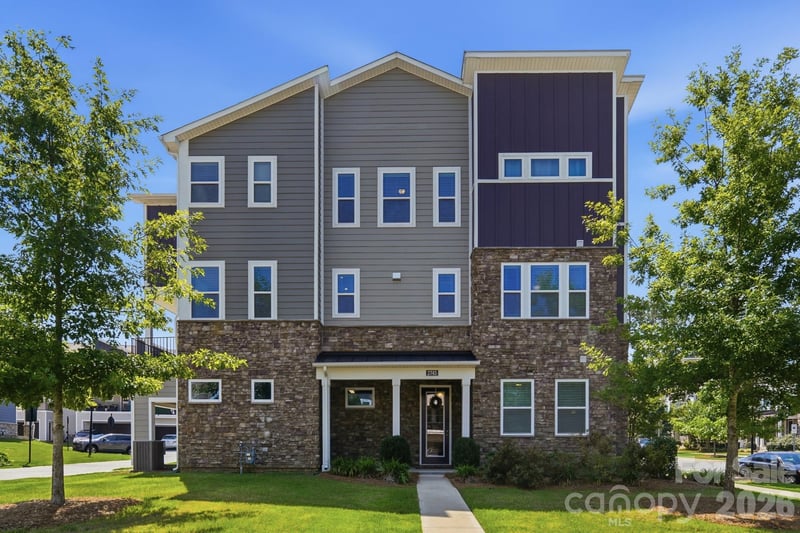 2745 Ensemble Court, Charlotte, NC - 4 beds, 3.5 baths, 2,727 sqft - $530,000
