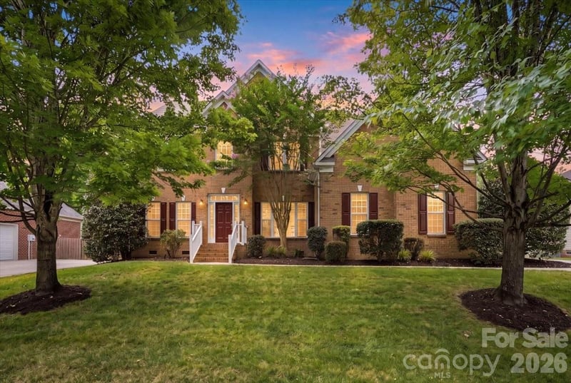 6055 Latta Springs Circle, Huntersville, NC - 4 beds, 3.5 baths, 3,268 sqft - $712,500
