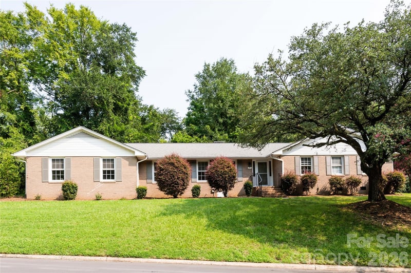 171 Suburban Avenue NE, Concord, NC - 3 beds, 2 baths, 1,906 sqft - $444,000