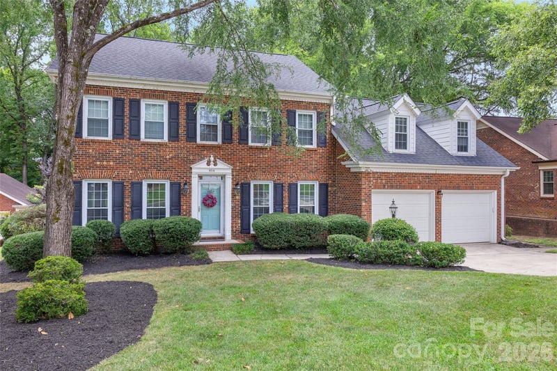 9516 Deer Spring Lane, Charlotte, NC - 4 beds, 2.5 baths, 2,808 sqft - $835,000