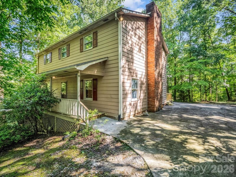 154 Breeze Hill, Rutherfordton, NC - 3 beds, 2.5 baths, 3,306 sqft - $474,900