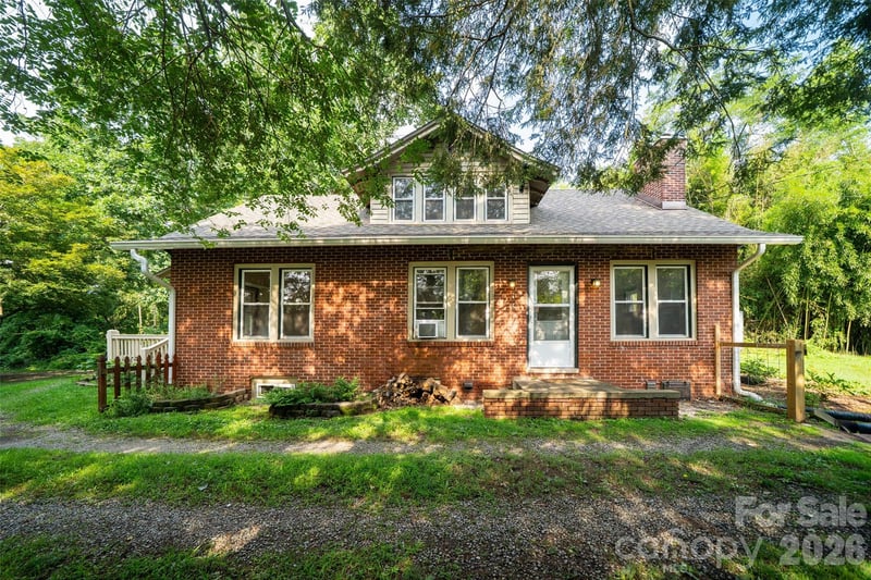 76 Starnes Cove Road, Asheville, NC - 4 beds, 1.5 baths, 1,400 sqft - $550,000