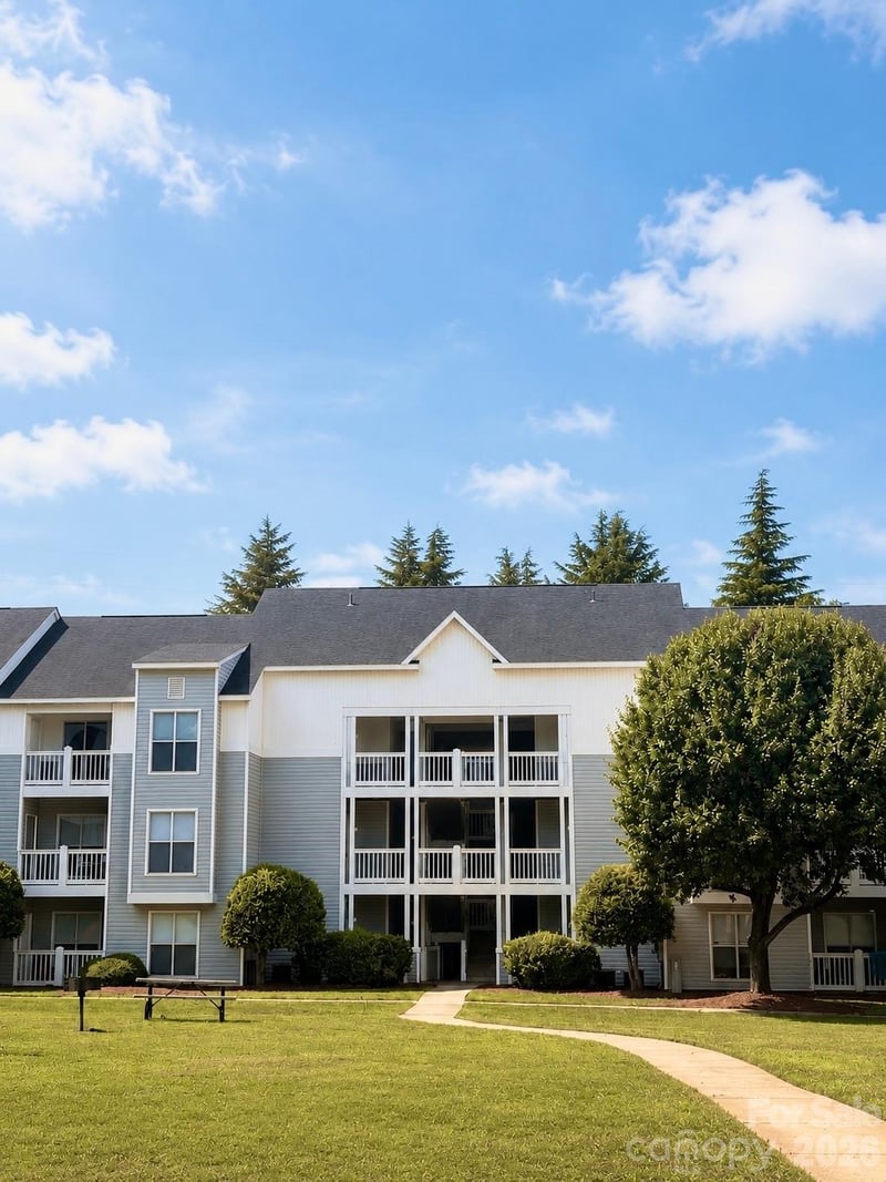 18 Hamiltons Bay Court Apt 436, Clover, SC - 1 bed, 1 bath, 753 sqft - $160,000